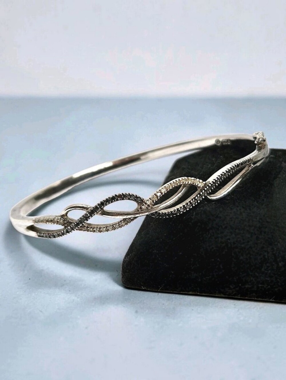 Sterling Silver Wave Infinity Bangle Black & Clear Diamond 925 Bracelet Size 7